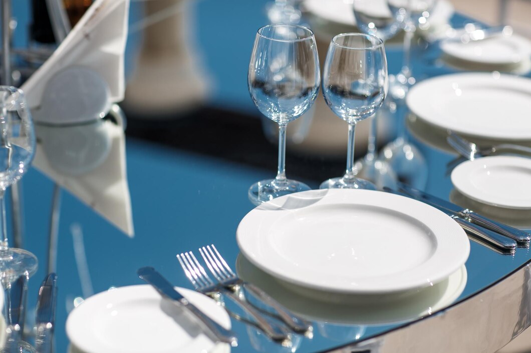Jak wybrać idealną zastawę stołową dla twojej restauracji – potrzebne porady i wskazówki