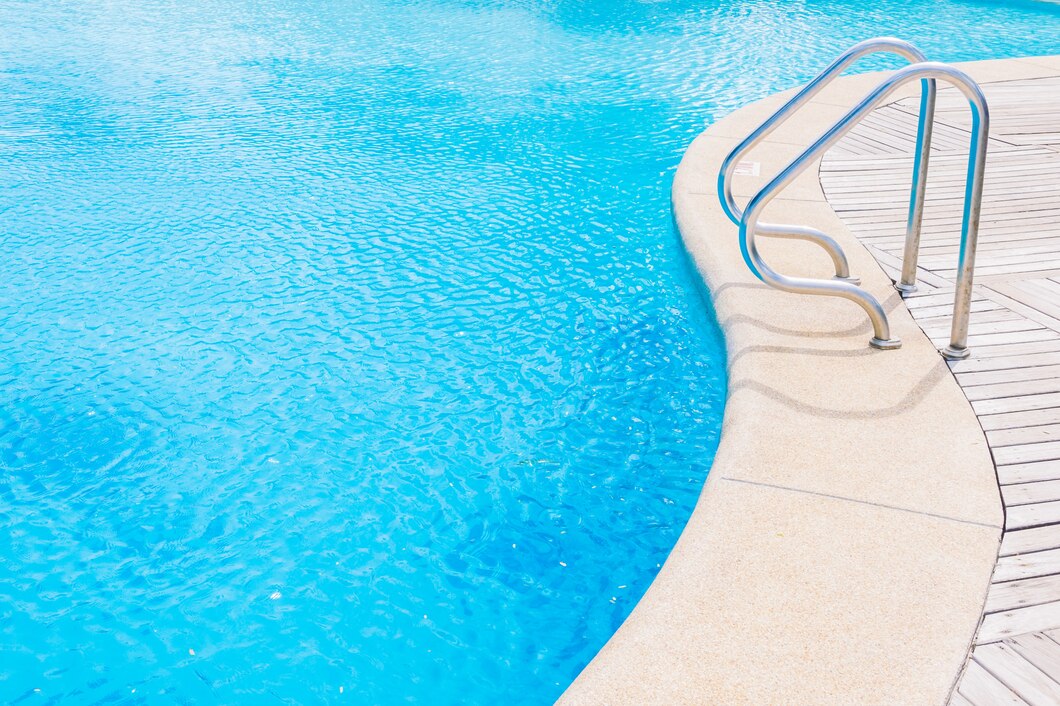 Jak dbać o czystość domowego basenu?