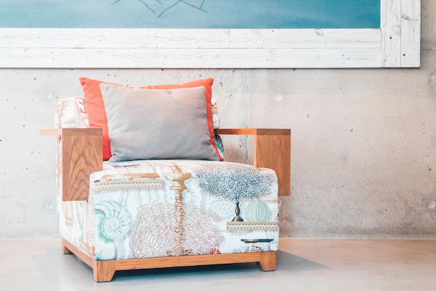 Jak wybrać idealne poduszki dekoracyjne, które odmienią Twoje wnętrze?