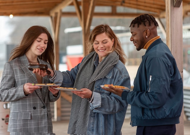 Jak przenośne toalety wpływają na organizację imprez plenerowych?